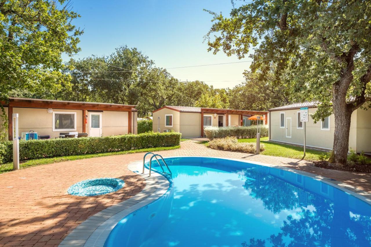 Camping Ulika Mobile Homes - Naturist Cervar-Porat Екстер'єр фото