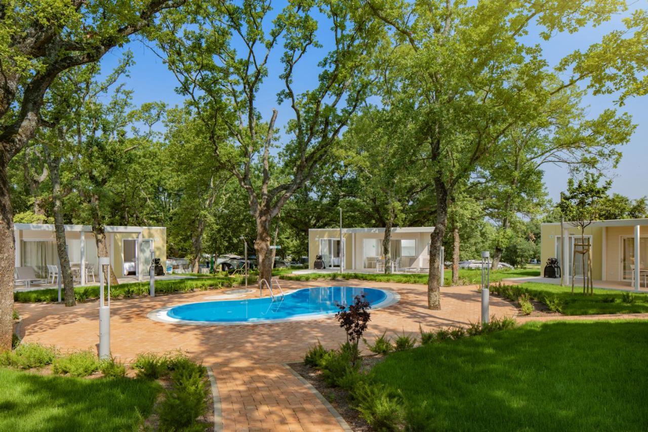Camping Ulika Mobile Homes - Naturist Cervar-Porat Екстер'єр фото